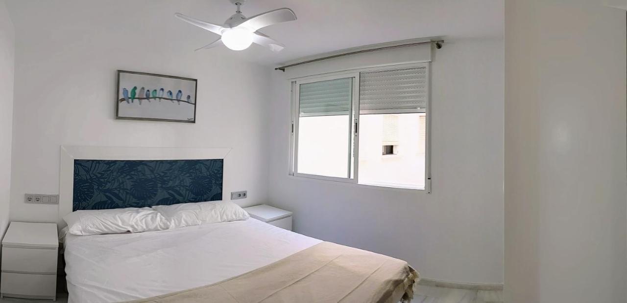 Salobrena - Primera Linea De Playa Junto Al Paseo Maritimo Bagian luar foto