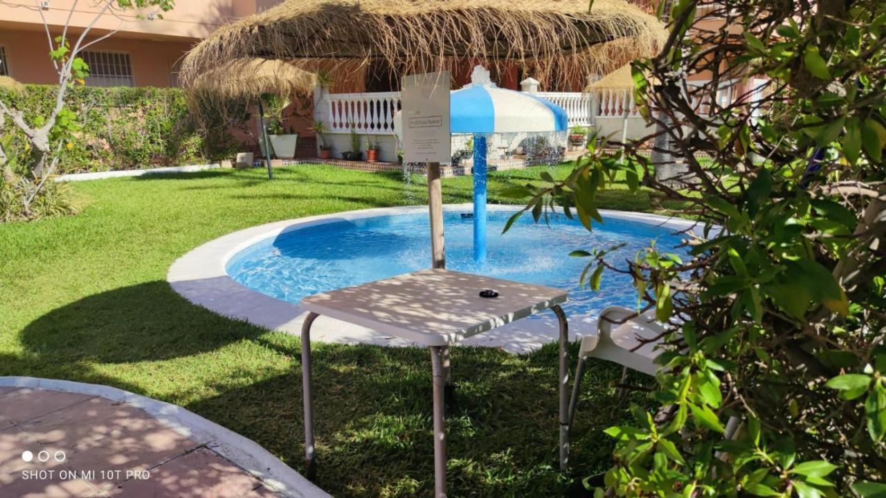 Salobrena - Primera Linea De Playa Junto Al Paseo Maritimo Bagian luar foto